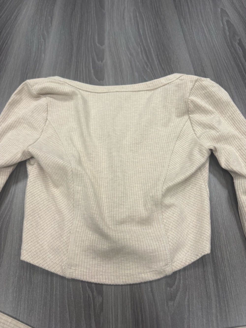 Garage Notch Front Long Sleeve Ribbed Top Size P/S - Picture 7 of 9